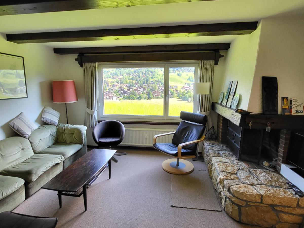 Appartement In Hus Signal Met Prachtig Uitzicht Op De Bergen Klosters Exterior foto